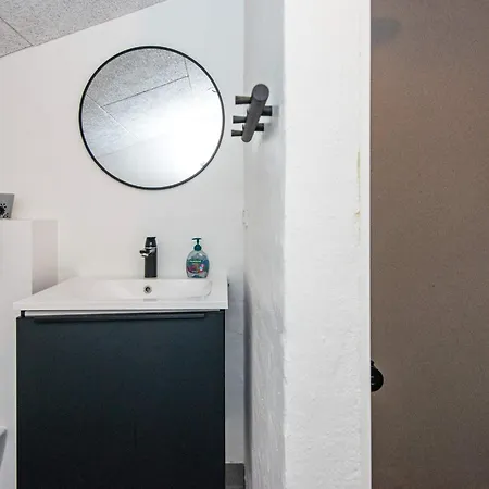 Vakantiehuis Luxury Retreat With Pool - By Traum Henne Strand