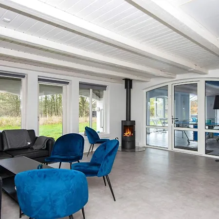 Luxury Retreat With Pool - By Traum