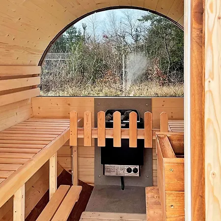 Luxury Retreat With Pool - By Traum Vakantiehuis